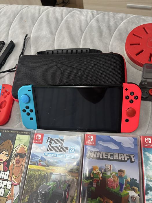 Nintendo swich конзола с 6 игри и карта памет