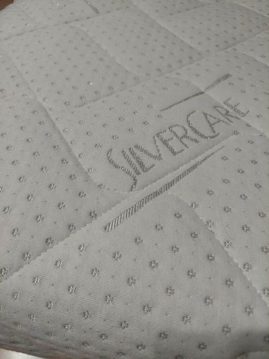 Матраци ТЕД. 200 х 80 см., 2 броя.