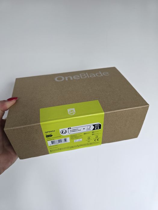 Aparat de ras OneBlade QP6652