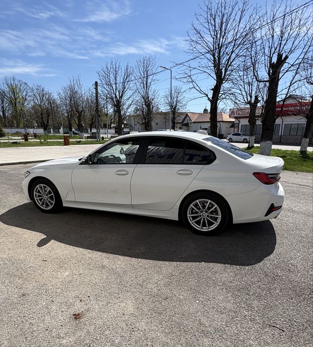 BMW 3 Series 2019 — imagine 14