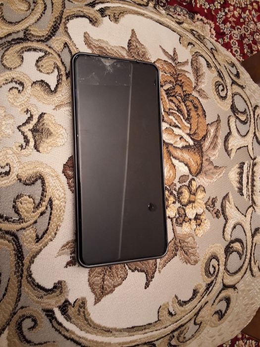 Samsung S20 Ultra sotiladi