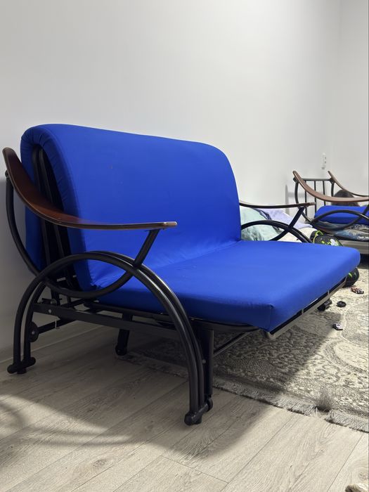 Продам раскладной диван и 2 кресла( раскладные)