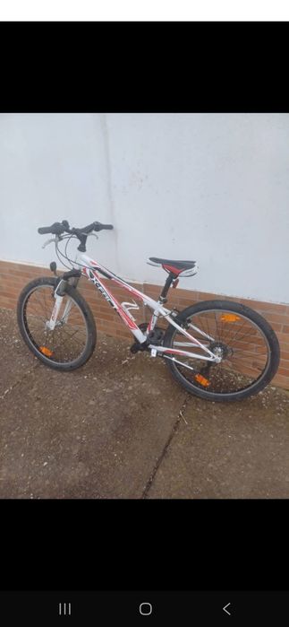 Bicicleta diferite mărimi și marci