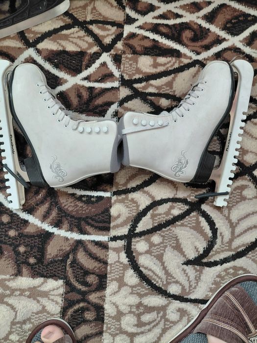 Коньки женские reebok