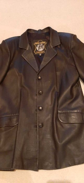 Черно сако от естествена кожа с подплата