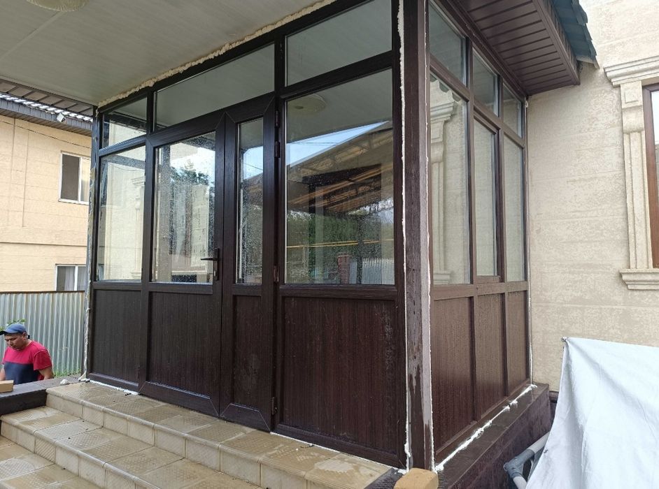 Пластиковые окна, витражи, дверь, окн