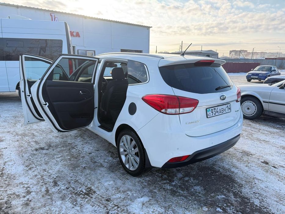 Продам Kia Carens 2014