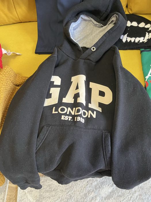 Продам .Вещи на мальчика.