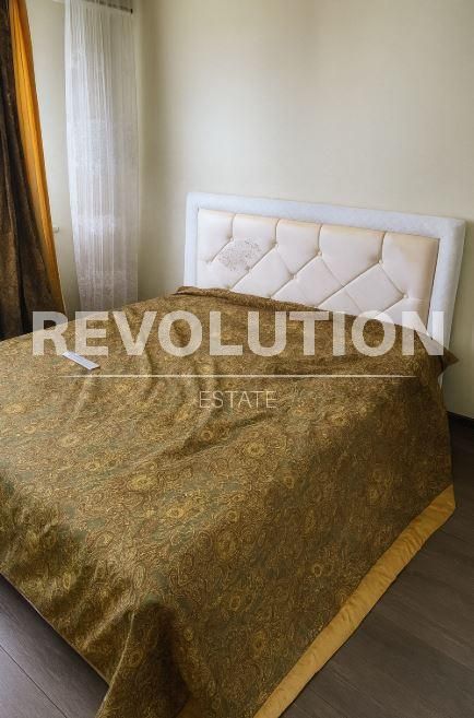 Дава се под наем Четиристаен апартамент в Варна, Младост 1 - 90 кв.м за 550 € - Снимка #1