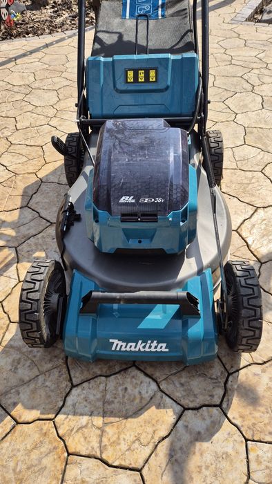 Газонокосилка Makita DLM 532