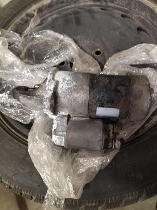 Стартер за Субару Форестър 1  2000г.