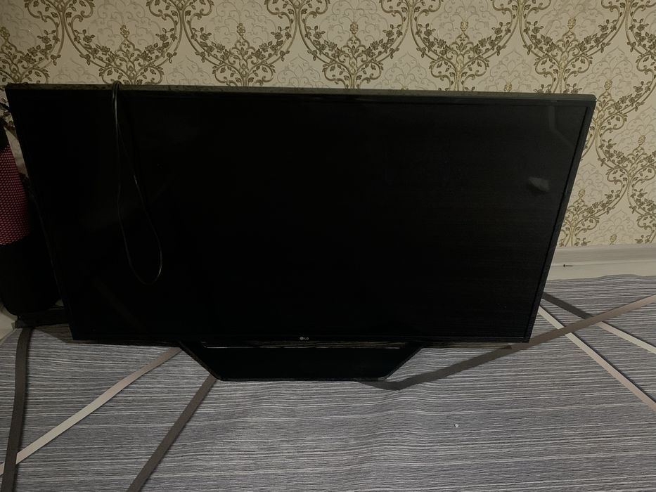 Телефизор Lg 123см