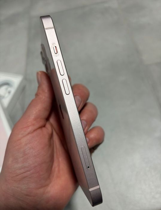 iPhone 13 impecabil 2 bucăți