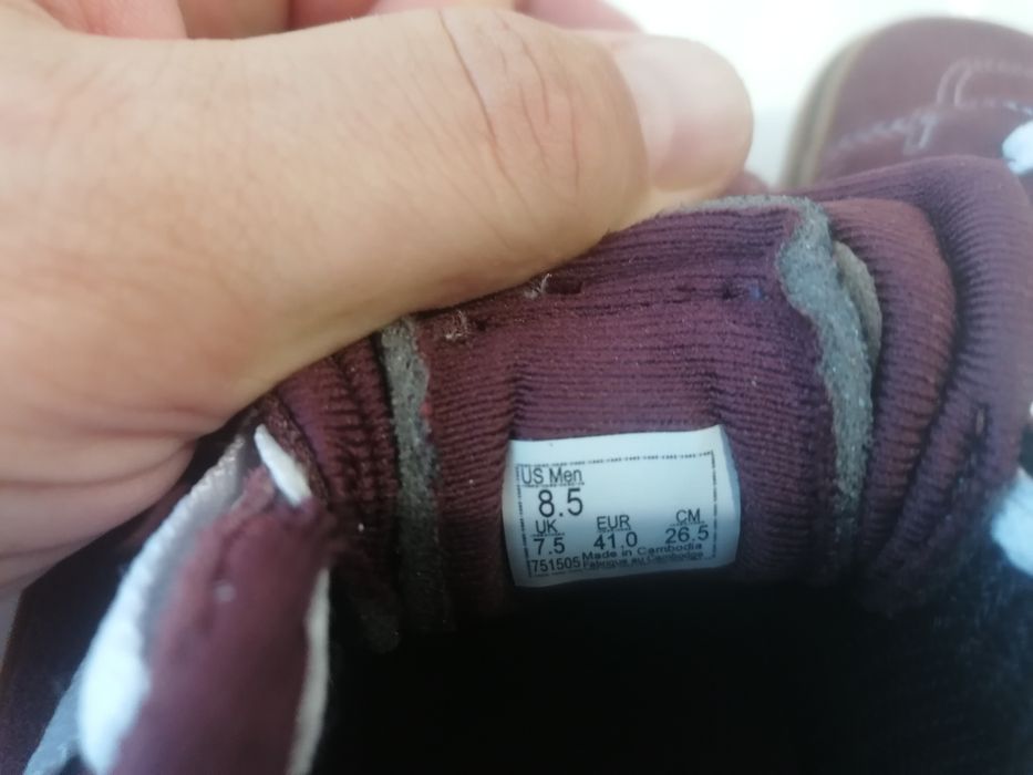 Продавам спортни обувки Vans