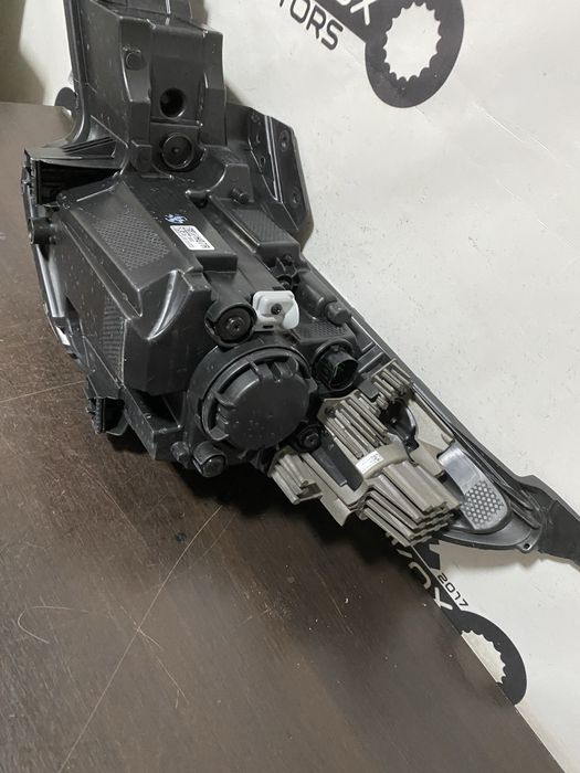 Far dreapta halogen si led Hyundai Elantra an 2021-2023