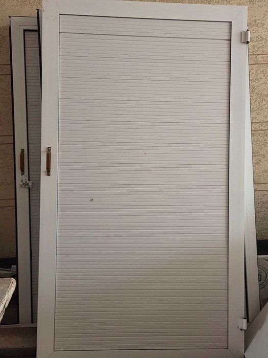 алюминиевые двери и перегородки