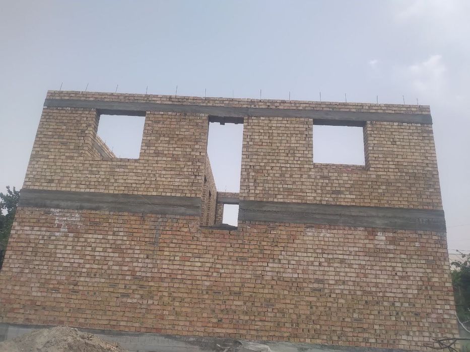 Уй сотилади.Жомбой Халвойи кишлоги