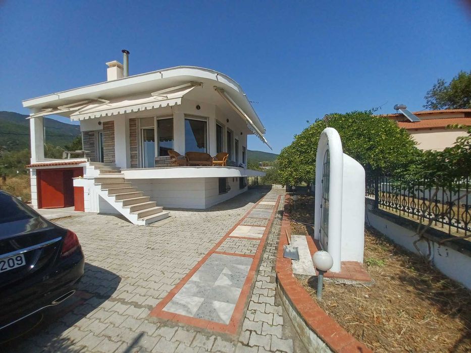 Продава къща 160 м2 с двор 300 м2 в Аспровалта, Гърция