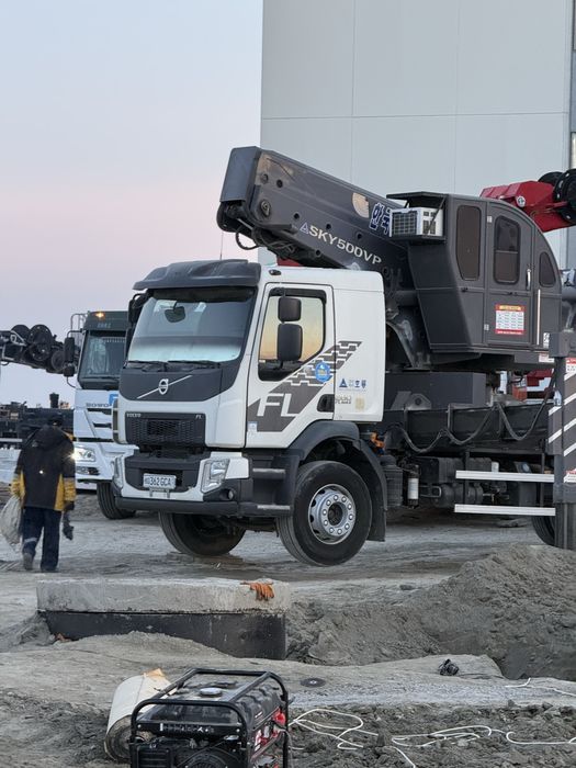Avtovishka Volvo 50Metr sotiladi