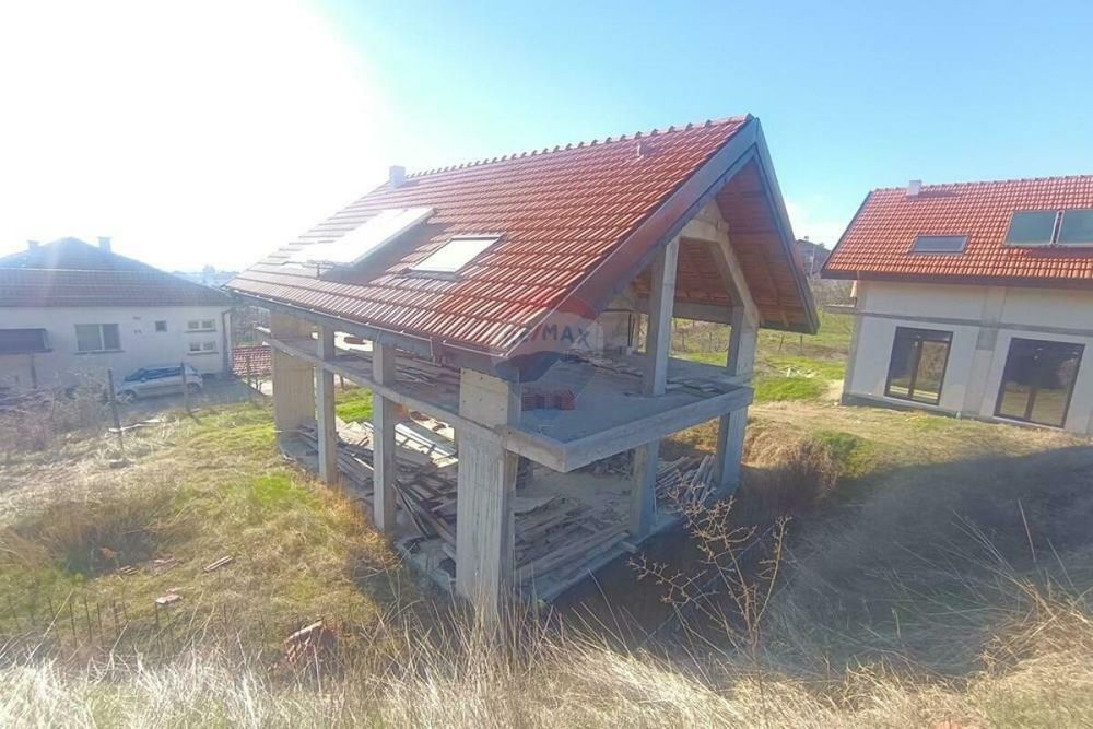 Продава се Къща в с. Джигурово, Област Благоевград - 174 кв.м за 367 €/кв.м - Снимка #3