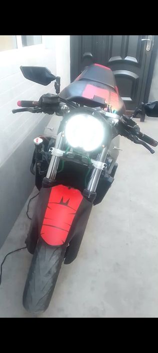 Yamaha Tunderace 1000rr