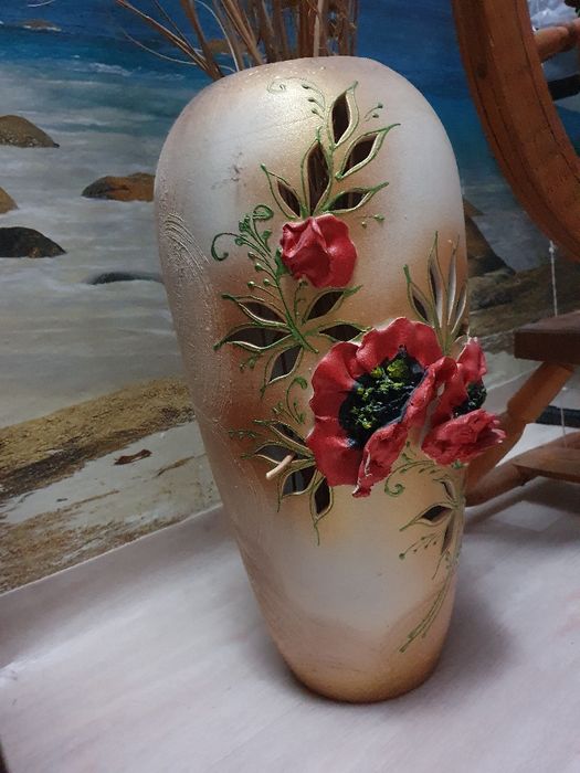 Интерьерная декоративная  ваза