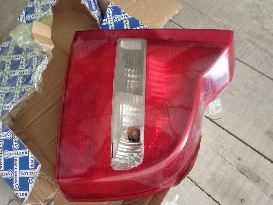 Продам зад. фару Вольво s80