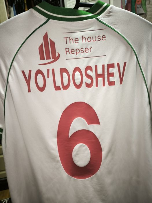 Футбольная форма Yõldoshev