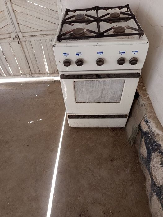 Gaz plita sotiladi