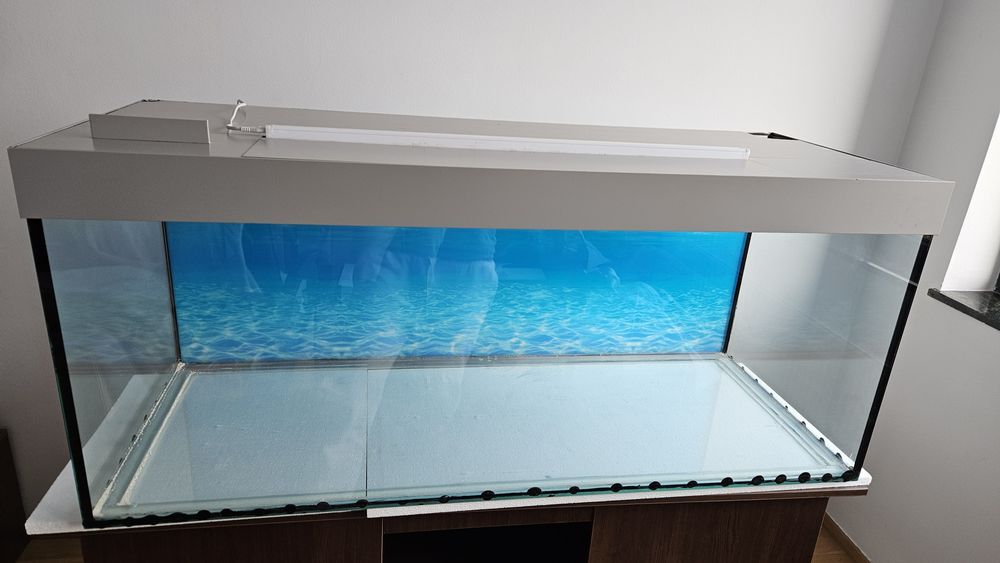 Acvariu 430 de litri + stand cu cadru metalic