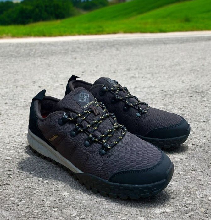 Крассовки Colombia Размер 41 Пр Китай Новый