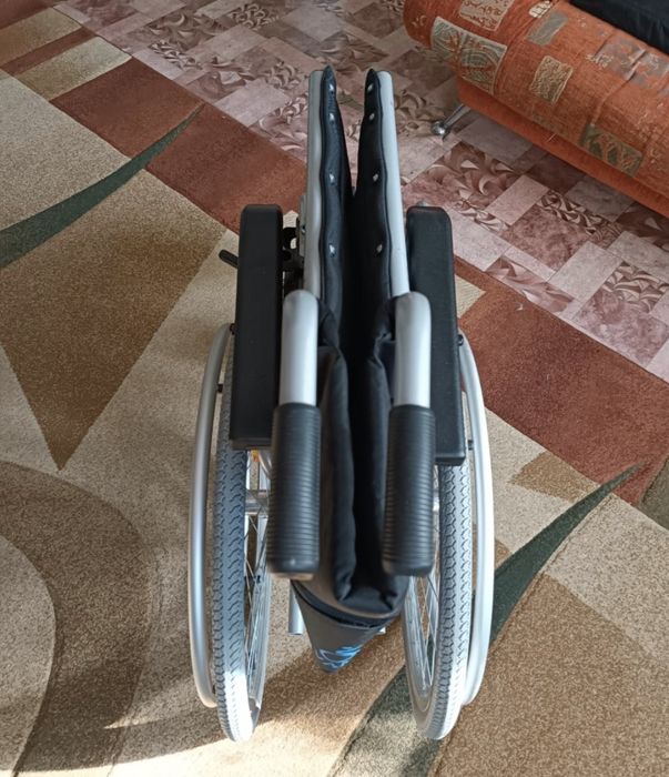 Продается инвалидная коляска