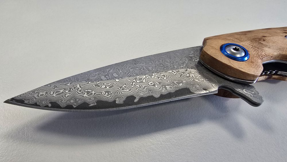 Сгъваем нож, VG10 Damascus