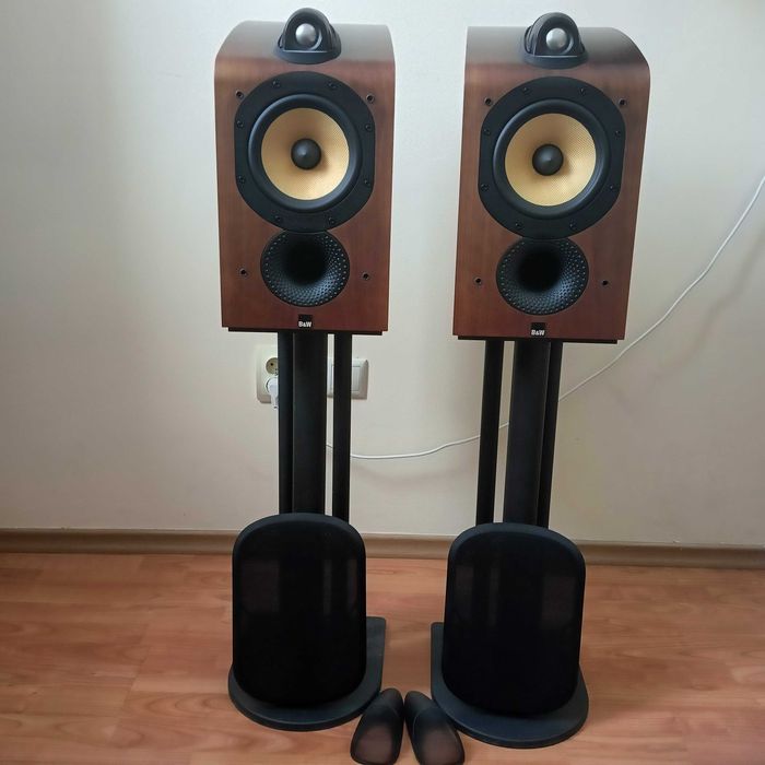 Bowers wilkins 705