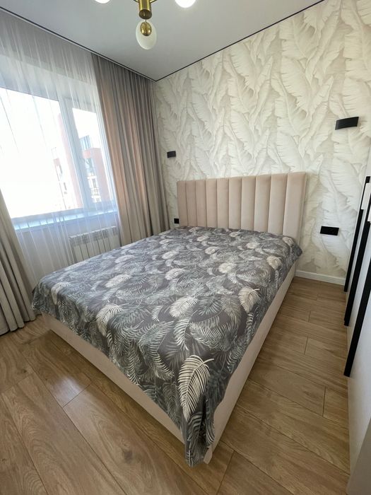 Двухспальная кровать