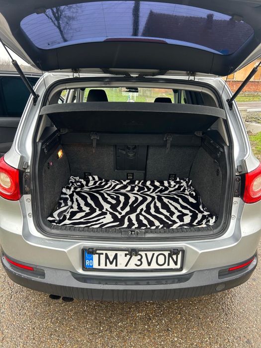 Vând volkswagen tiguan