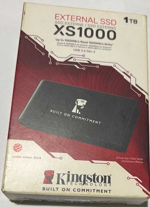 Внешний диск Kingston SSD XS1000 (1 Тб)