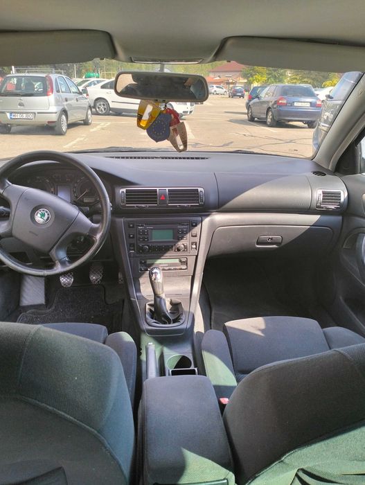 Vând Skoda Superb