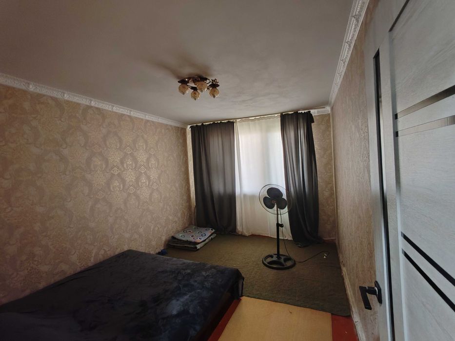 2 х комнатная квартира, в центе, пахтазор.