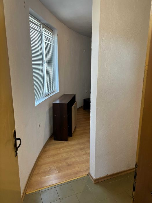 Дава се под наем Едностаен апартамент в Велико Търново, Бузлуджа - 18 кв.м за 153 € - Снимка #5