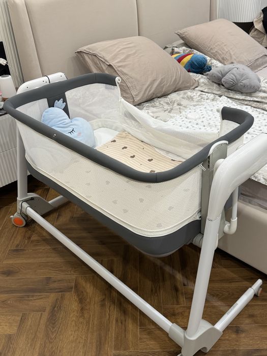 Детская колыбельная кровать