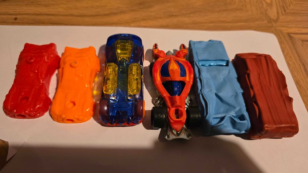 Хотуийлс колички ( Hotwheels ]