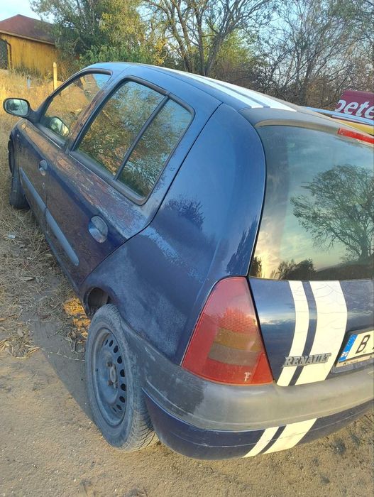 Рено Клио- бензин