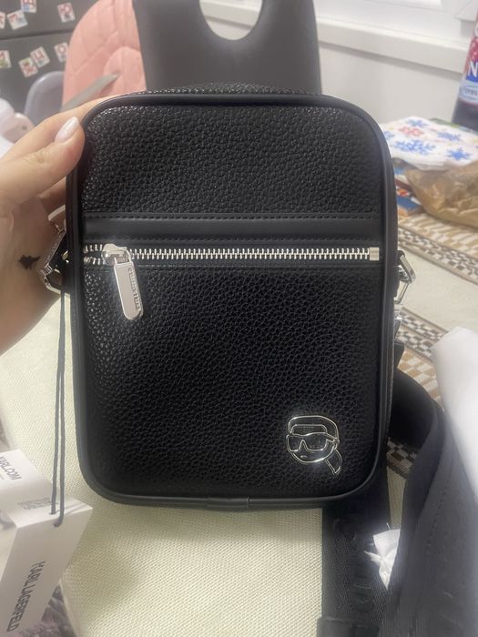 Чисто нова мъжка чанта Karl Lagerfield