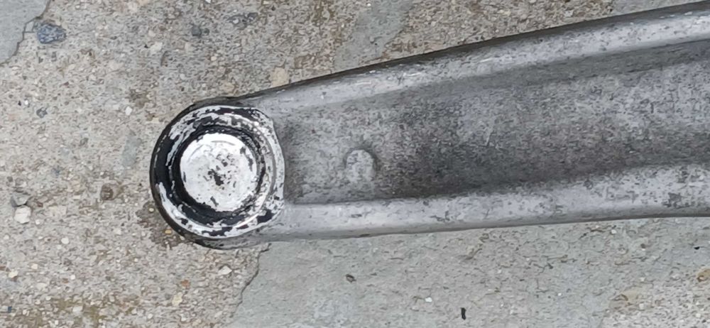 Предни носачи за Honda Civic 8 gen.