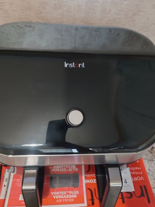 Instant Vortex PLUS VersaZone Air Fryer 8.5л