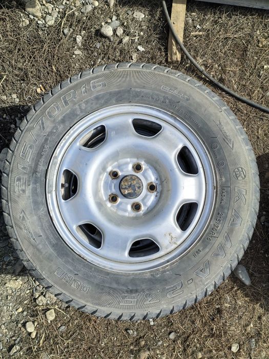 Продам резину Кама 235