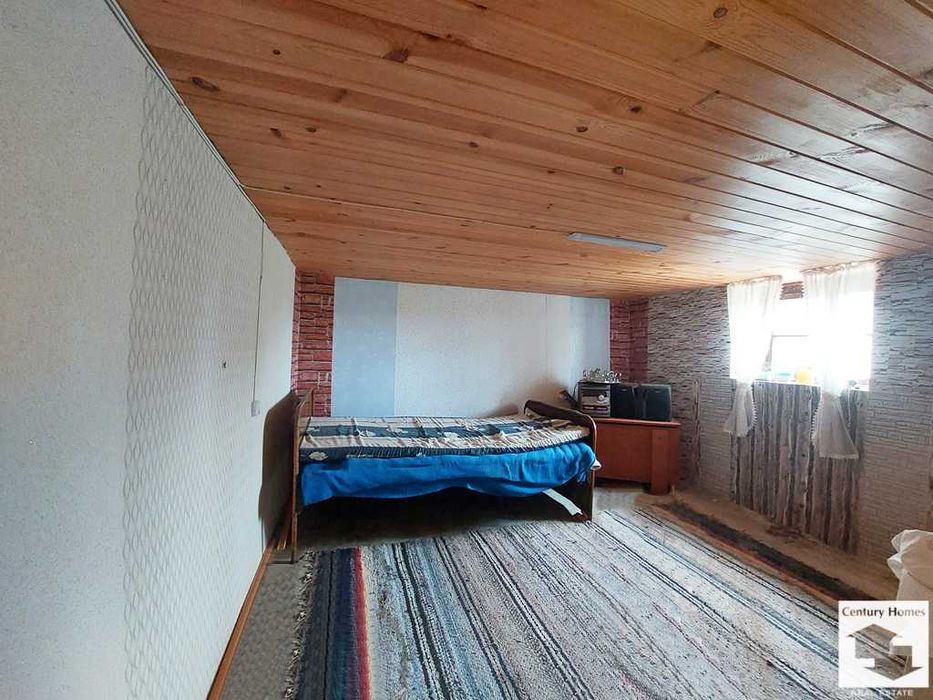 140337 Уникален имот с 5 дка двор и две къщи в с. Паскалевец