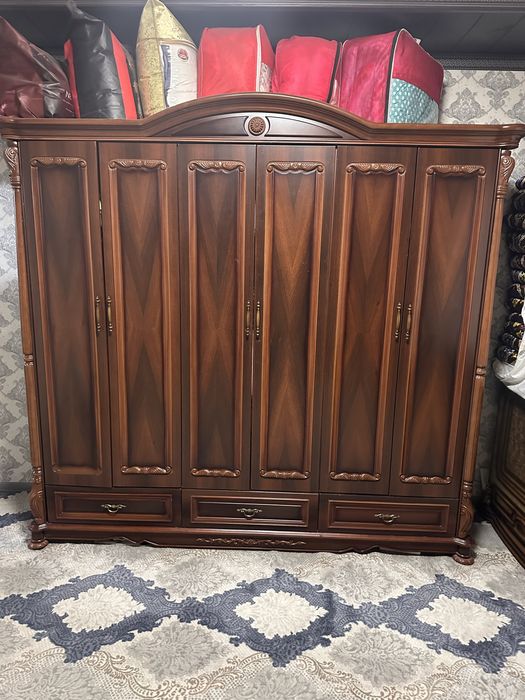 Spalniy Garnitur Kitayskiy