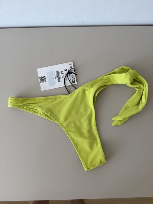 Чисто ново долнище бански